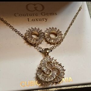 2CTW. Cubic Zirconia Jewelry Set NWT Baguette Stones Stunning!